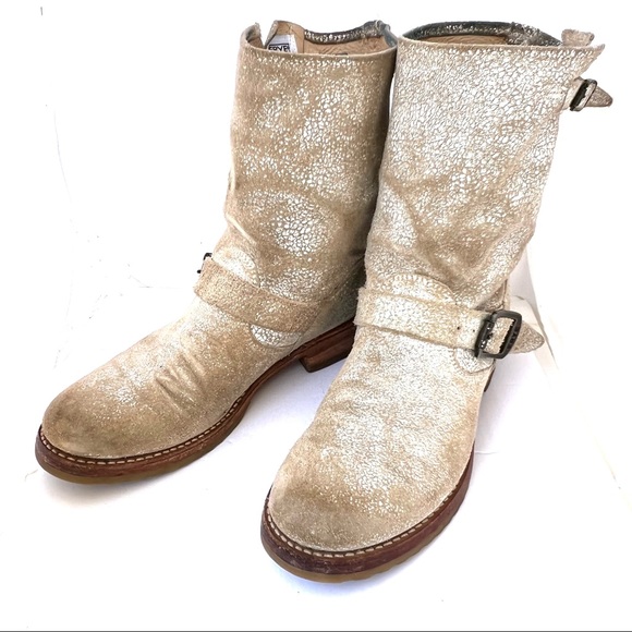 Distressed Frye Engineer Combat Boots Buckle Strap Calf Height Size 10 Cream Tan - Picture 11 of 12